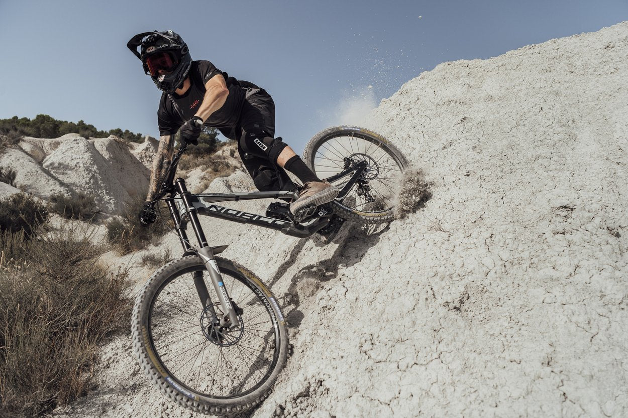 ION Gloves Seek AMP 2021